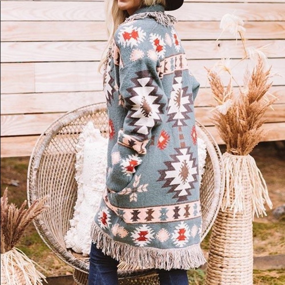 New Cowichan Print Blanket Western Fringe Cardigan Sweater - Picture 9 of 10